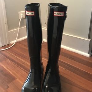 glossy Hunter rain boots