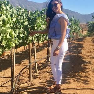 Meet your Posher, Alma