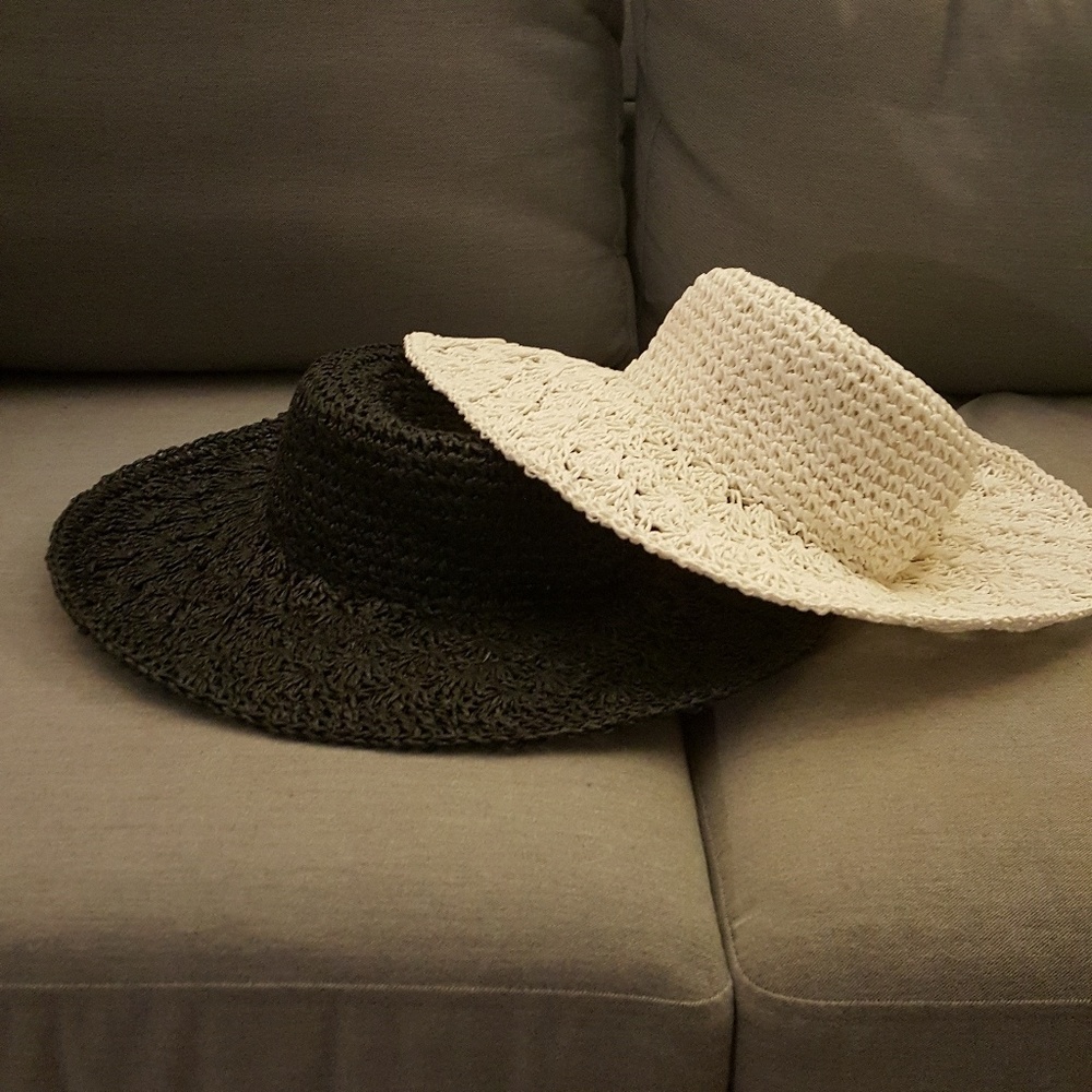2 floppy sun hats, 1 black, 1 white! Super comfy.