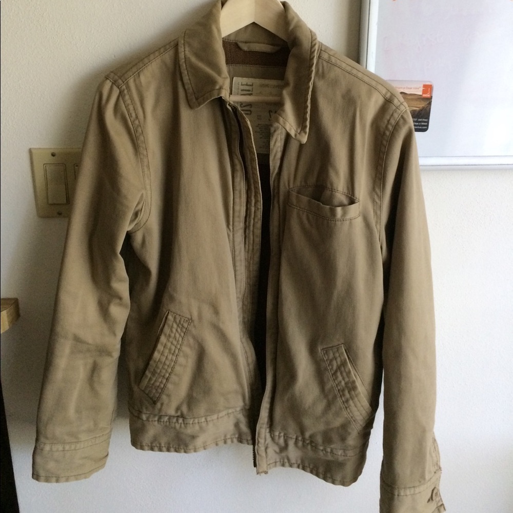 ♻️♻️DONATED ♻️♻️ Men’s Aeropostale coat