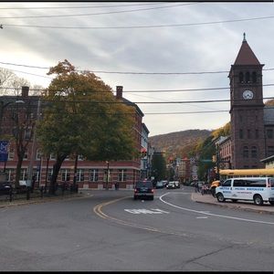 Meet your Posher, Markella