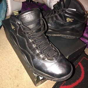 Retro Jordan 10 “NYC” Worn x1 Like New size 9.5