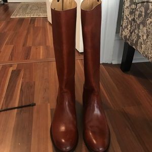 Melissa Button Back ZIP Frye Boots