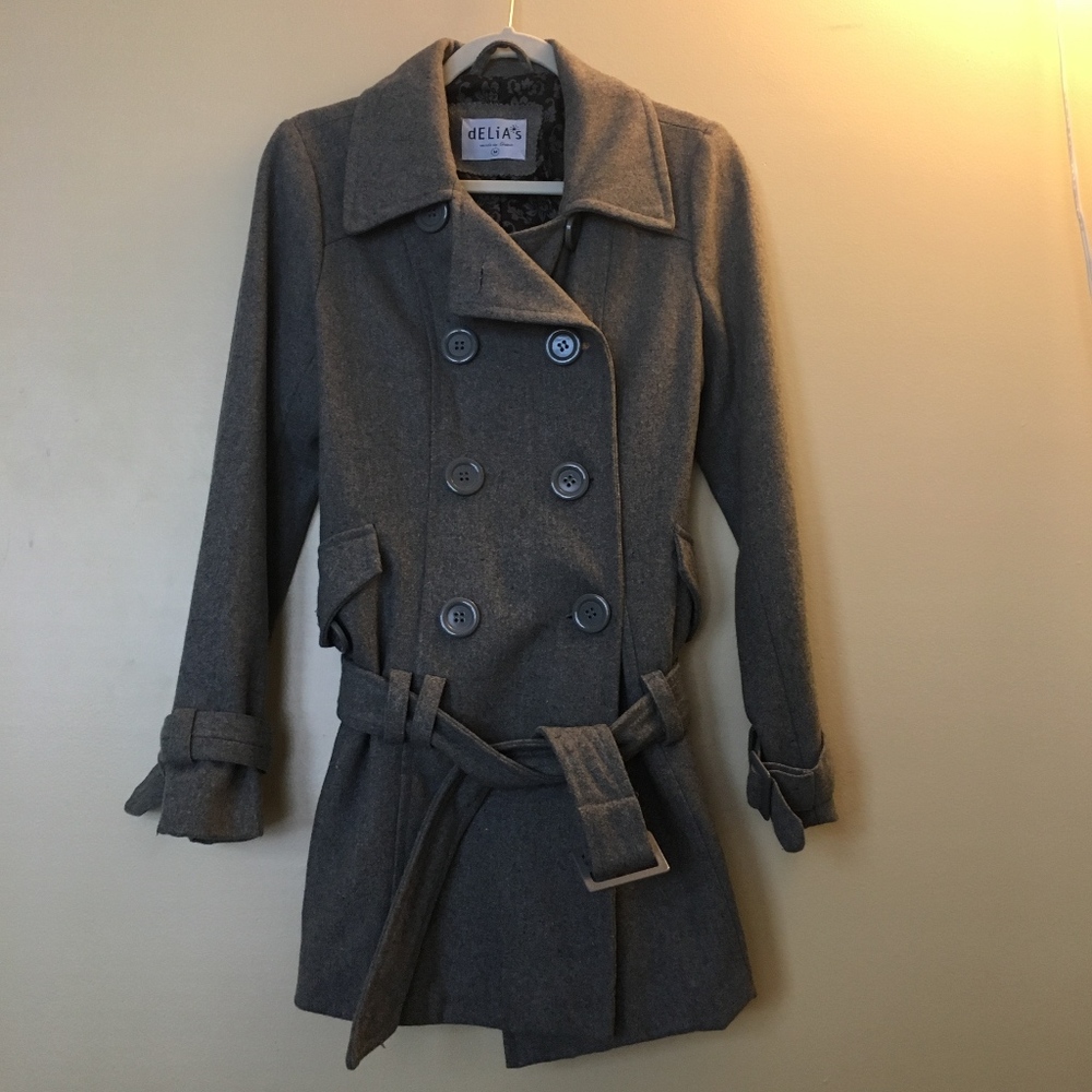 wool blend trench coat >>Delia's