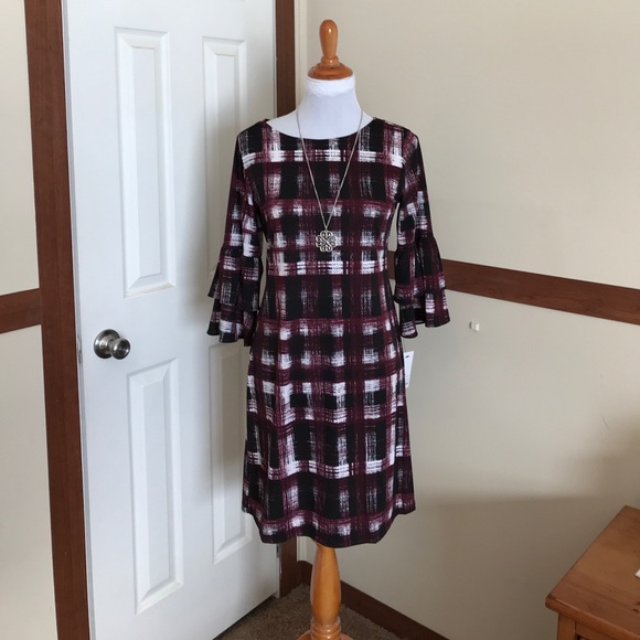 Apt. 9 Dresses & Skirts - Apt 9 Purple Black & White Dress