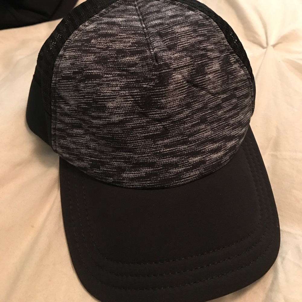 Lululemon hat