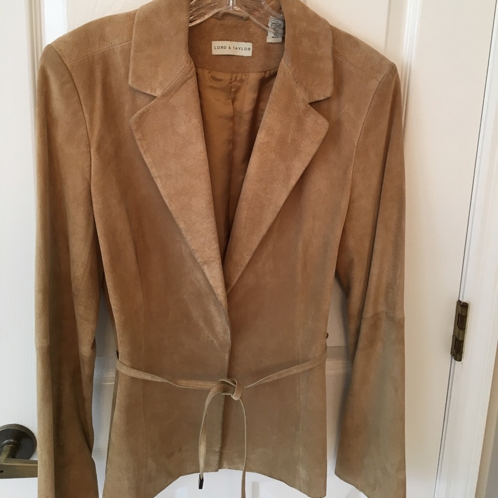 Women’s leather jacket