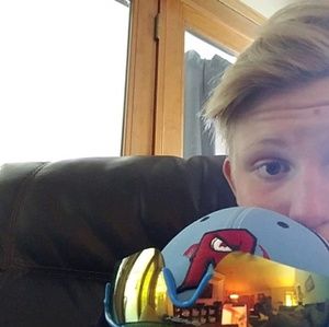 Meet your Posher, Brady