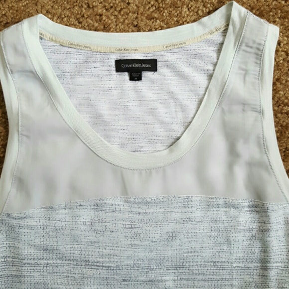 SALE 💖Calvin Klein Jeans sleeveless Blouse - Picture 3 of 6