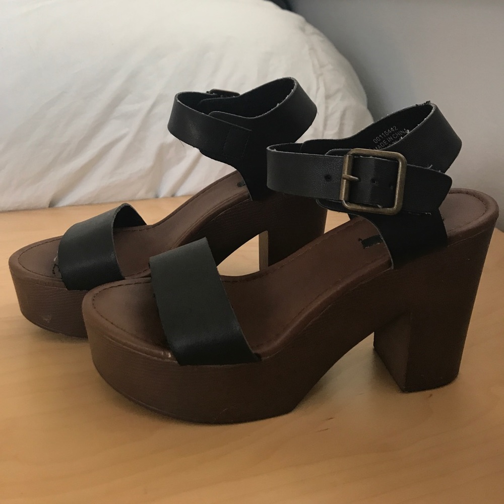 Platform sandal