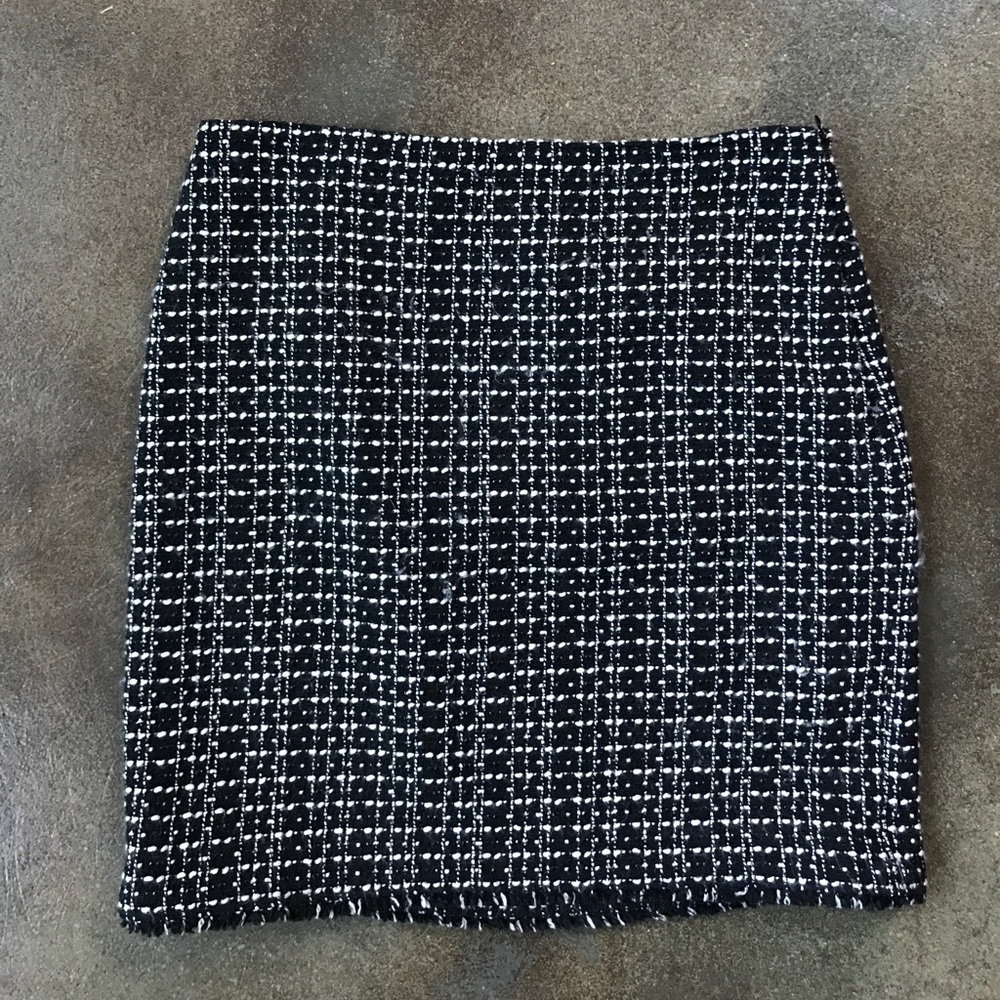 Black and White Tweed Ann Taylor skirt