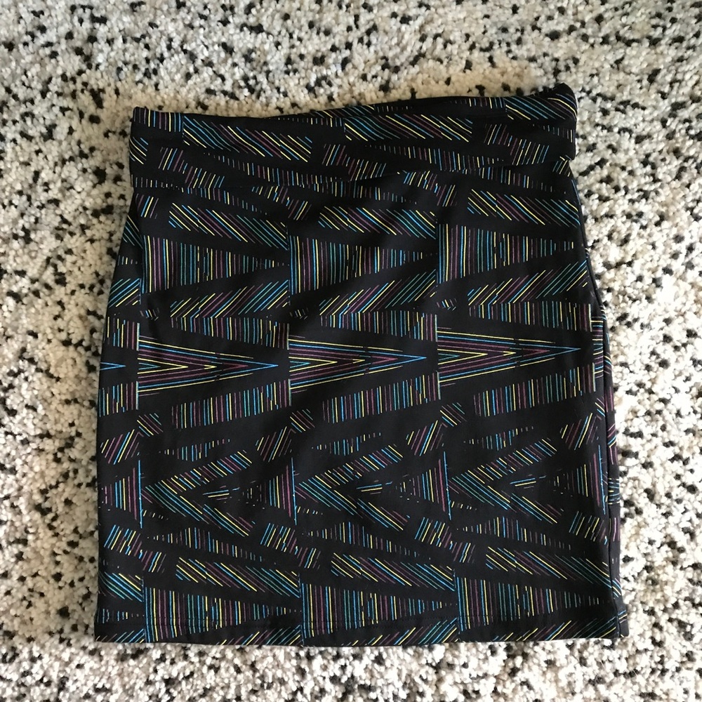 NBW form fitting skirt - F21