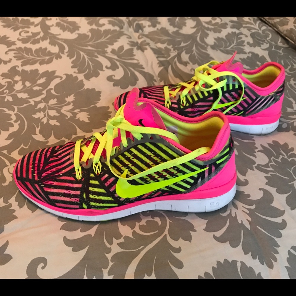 Woman's Nike shoes