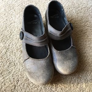 Dansko Crepe Mary Janes SZ39