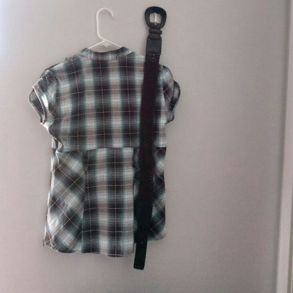 Shirt - Picture 2 of 7
