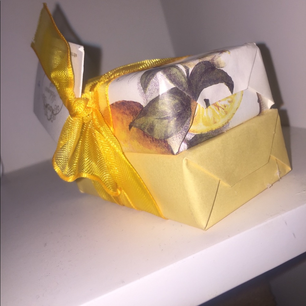 lemon soap bars