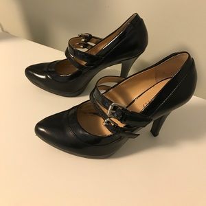 Nine West Platform MaryJanes size 6.5