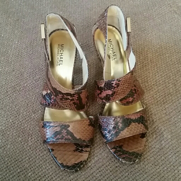 Michael Kors sandals - Picture 3 of 6