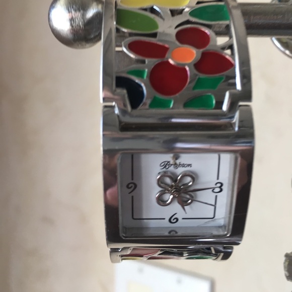 Watch - Picture 3 of 3