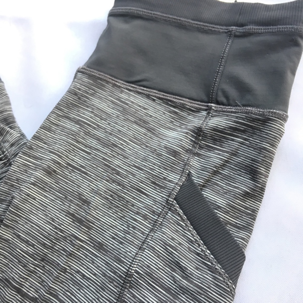 🍋Lulu Lemon Crop Running Bottoms