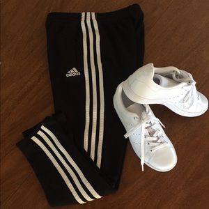 Small Adidas skinny legs pants, worn once.