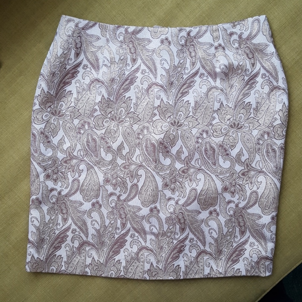 Boston Proper Gold Thread Lined Skirt 6