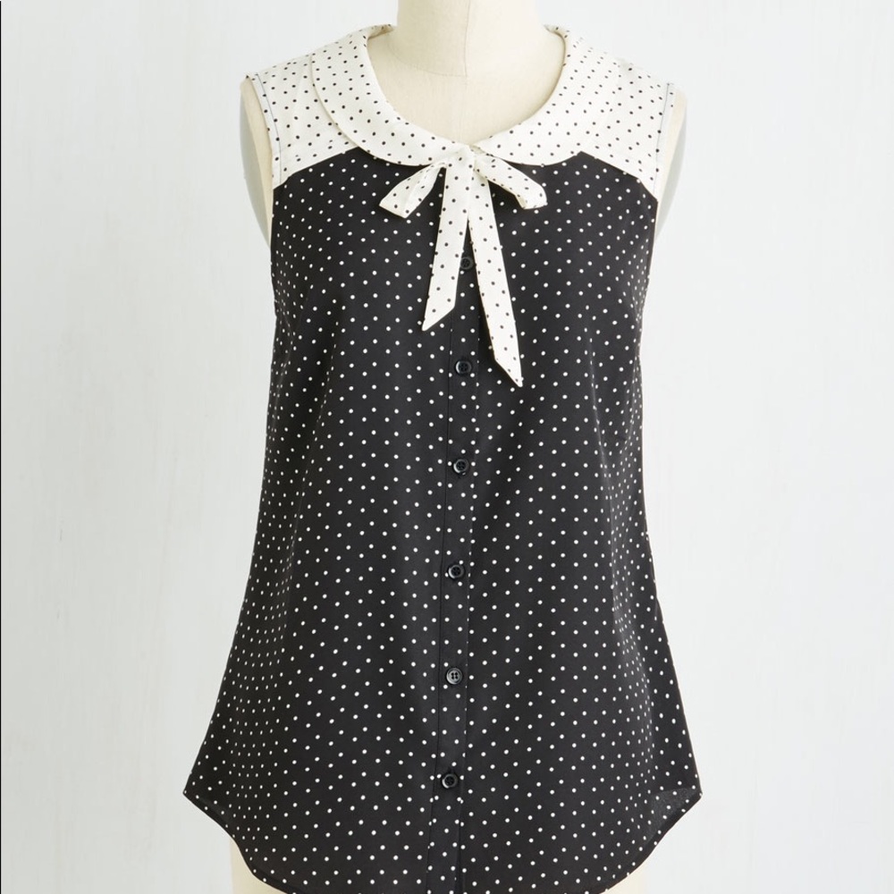 Modcloth Fashionably Elate top in black - M