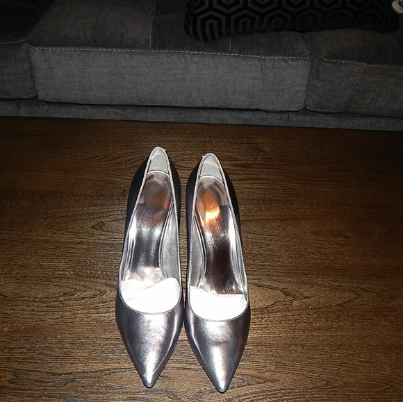 Nine West Shoes - Picture 1 of 5
