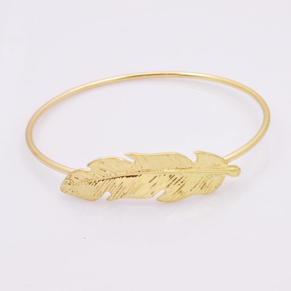 New Gold Feather Bracelet🎄great gift 🎁