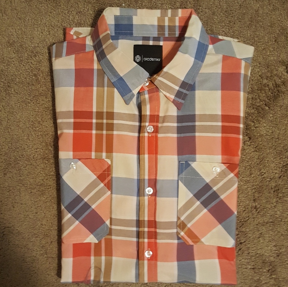 Akademiks button down shirt