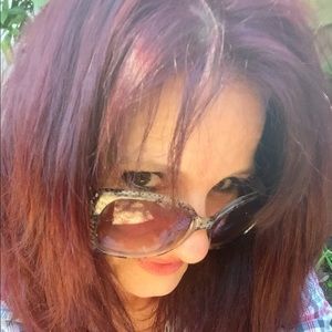 Meet your Posher, Deidre