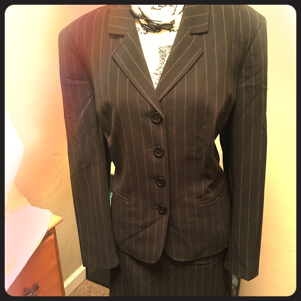 Worthington business suit 2 piece