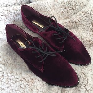 Report Signature velvet oxfords