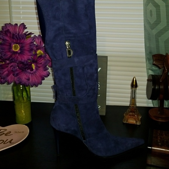 Bluish Purple Boots - Picture 4 of 8