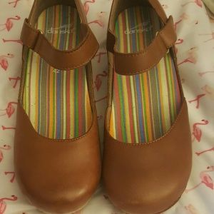 Dansko 42 brown leather