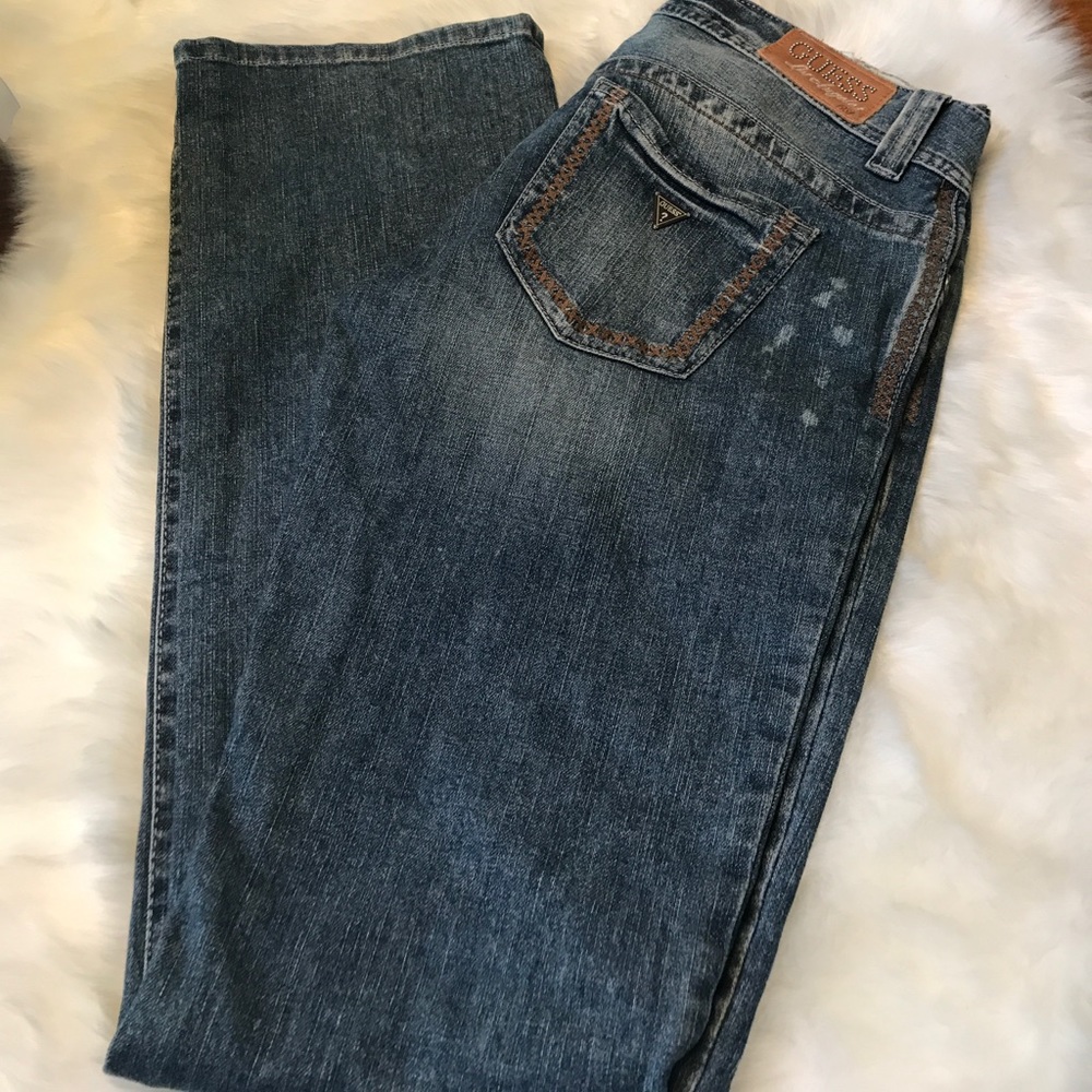 Cute boot cut Guess Jeans