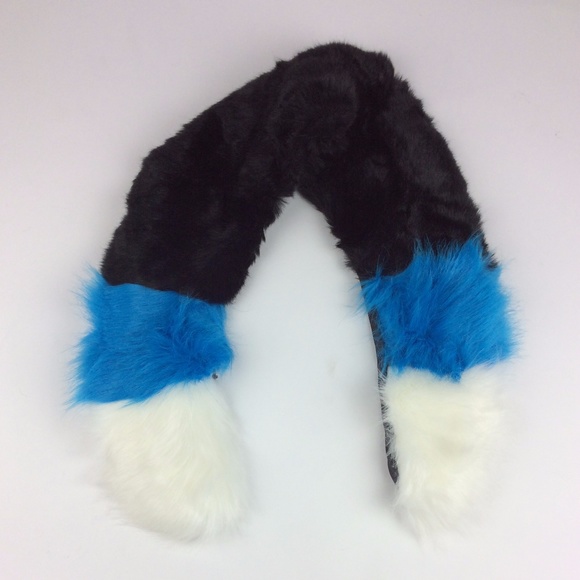 Betsey Johnson Accessories - Betsey Johnson Dreamworks Trolls Fur Scarf