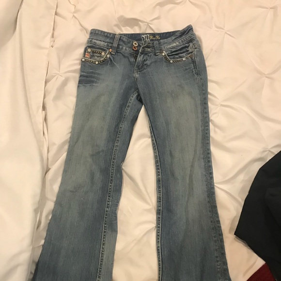 Miss Me Jeans - Picture 2 of 3