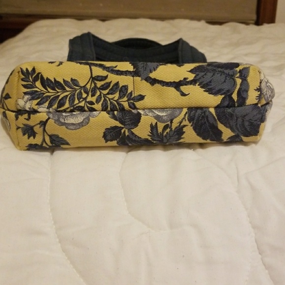 Cute Spring Purse - Picture 4 of 4