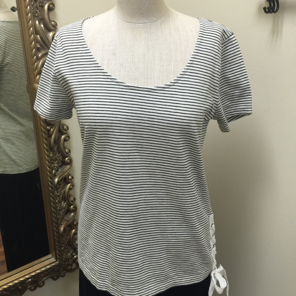 J. Crew black white striped short sleeved Tee sz M