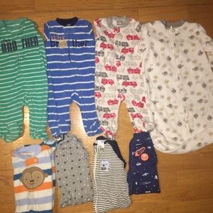 Bundle of 8 baby footies pijama