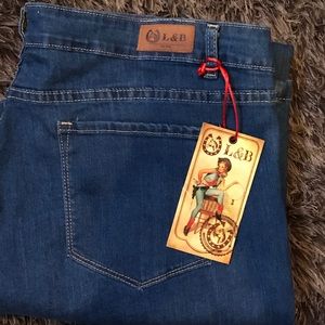 L&B women’s Jeans Size 24w x 33L NWT