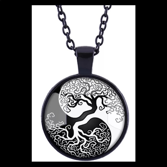 (R1) Ying Yang Tree of Life Necklace - Picture 2 of 3
