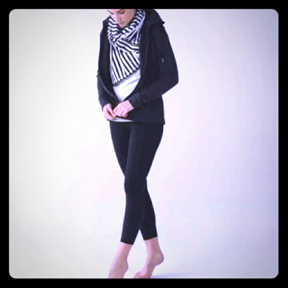 Lululemon vinyasa scarf