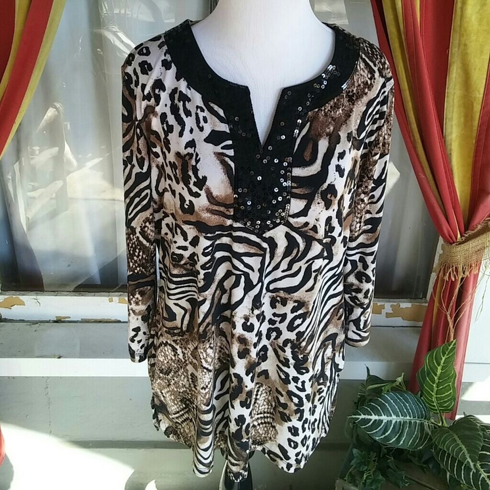 JM collection animal print blouse size medium