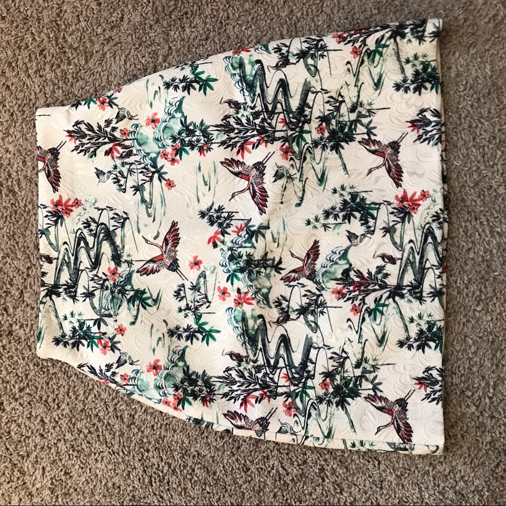 🚫SOLD🚫Beautiful high waisted H&M skirt