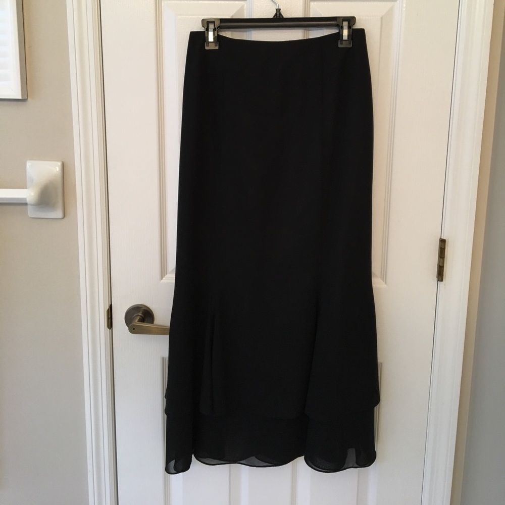 Women’s skirt