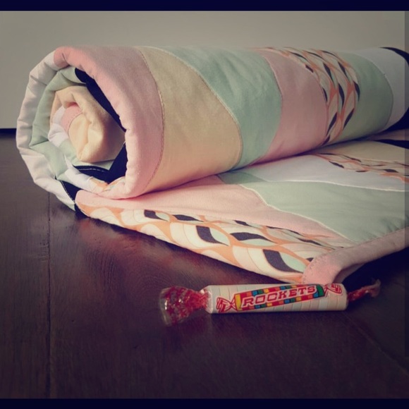 Handmade baby quilt from Etsy - Picture 1 of 5