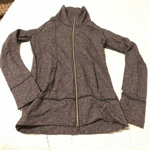 Lululemon long sleeve/sweatshirt workout top (8)