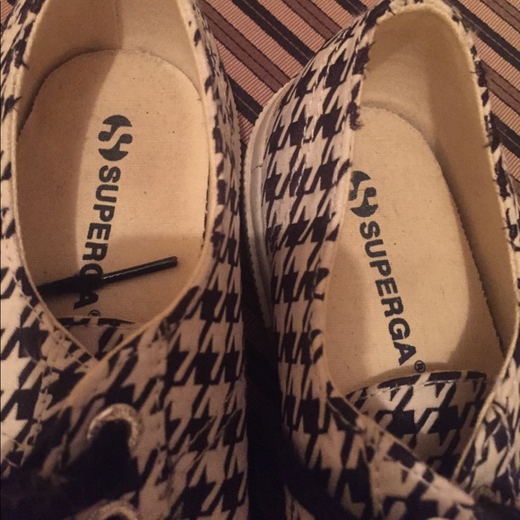 Superga houndstooth sneakers like NEW - Picture 2 of 3